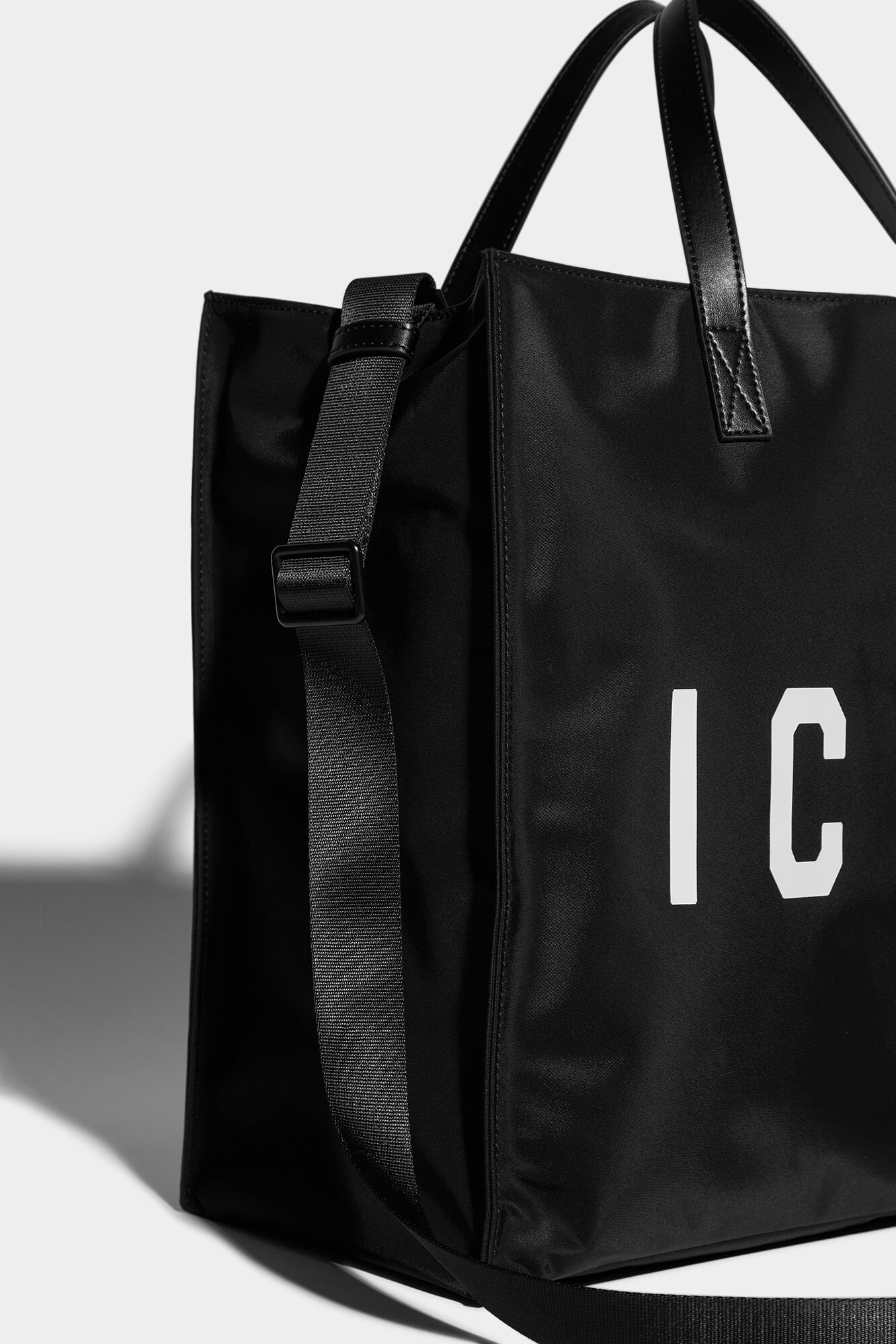 Icon Shopping Bag