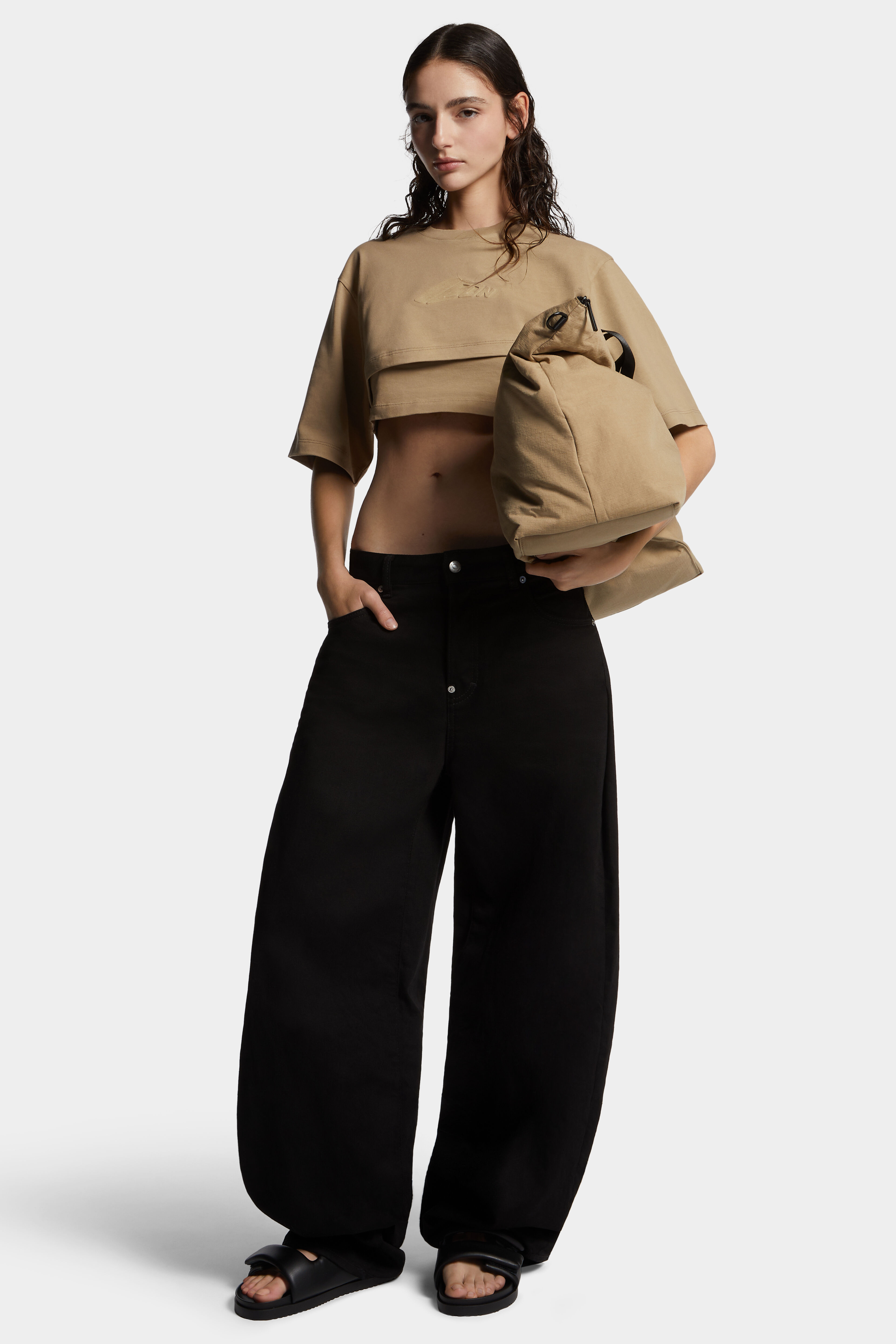 Cropped Loose Fit Icon New Generation T-Shirt