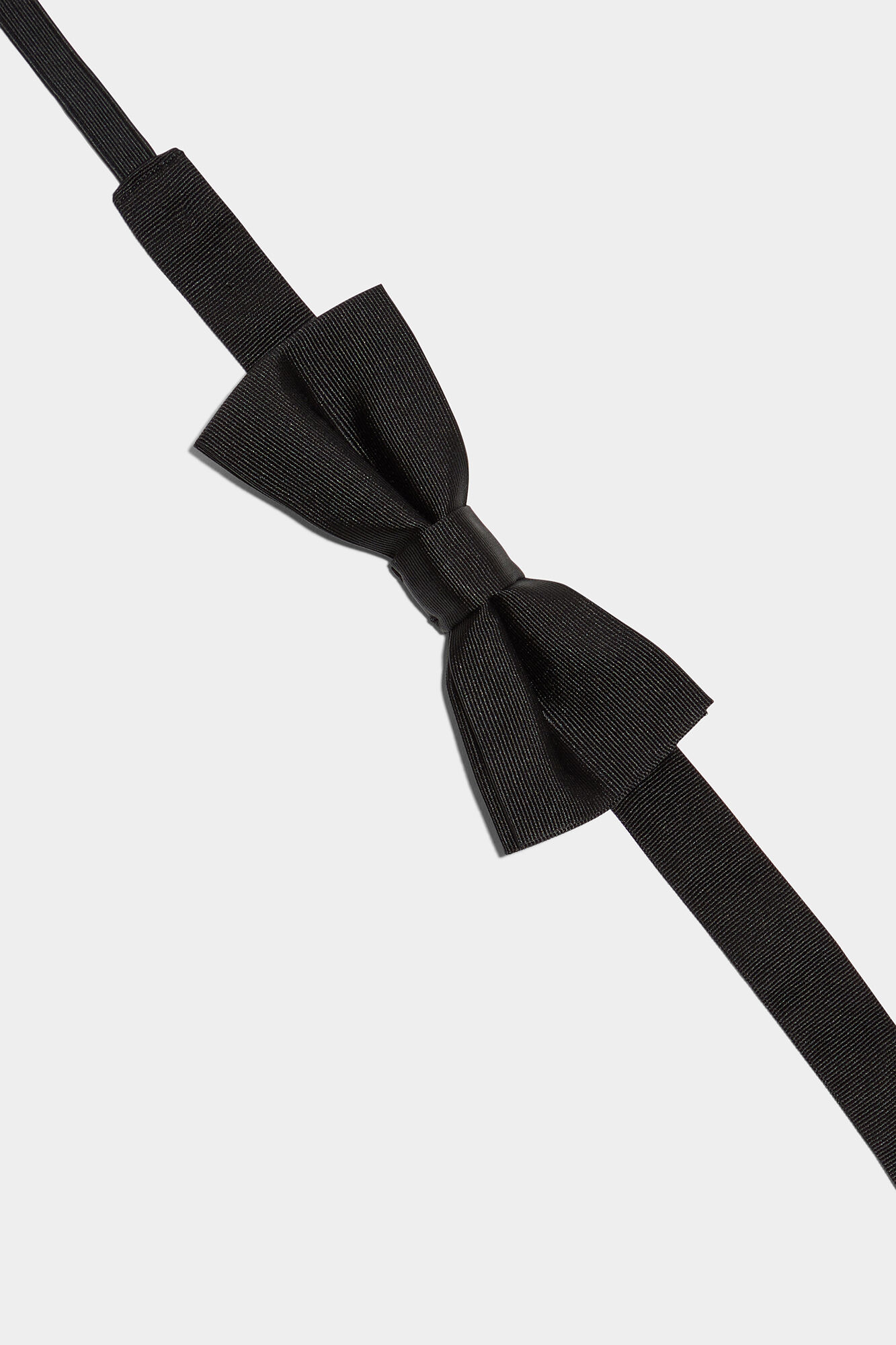 D2 Classic Bow Tie