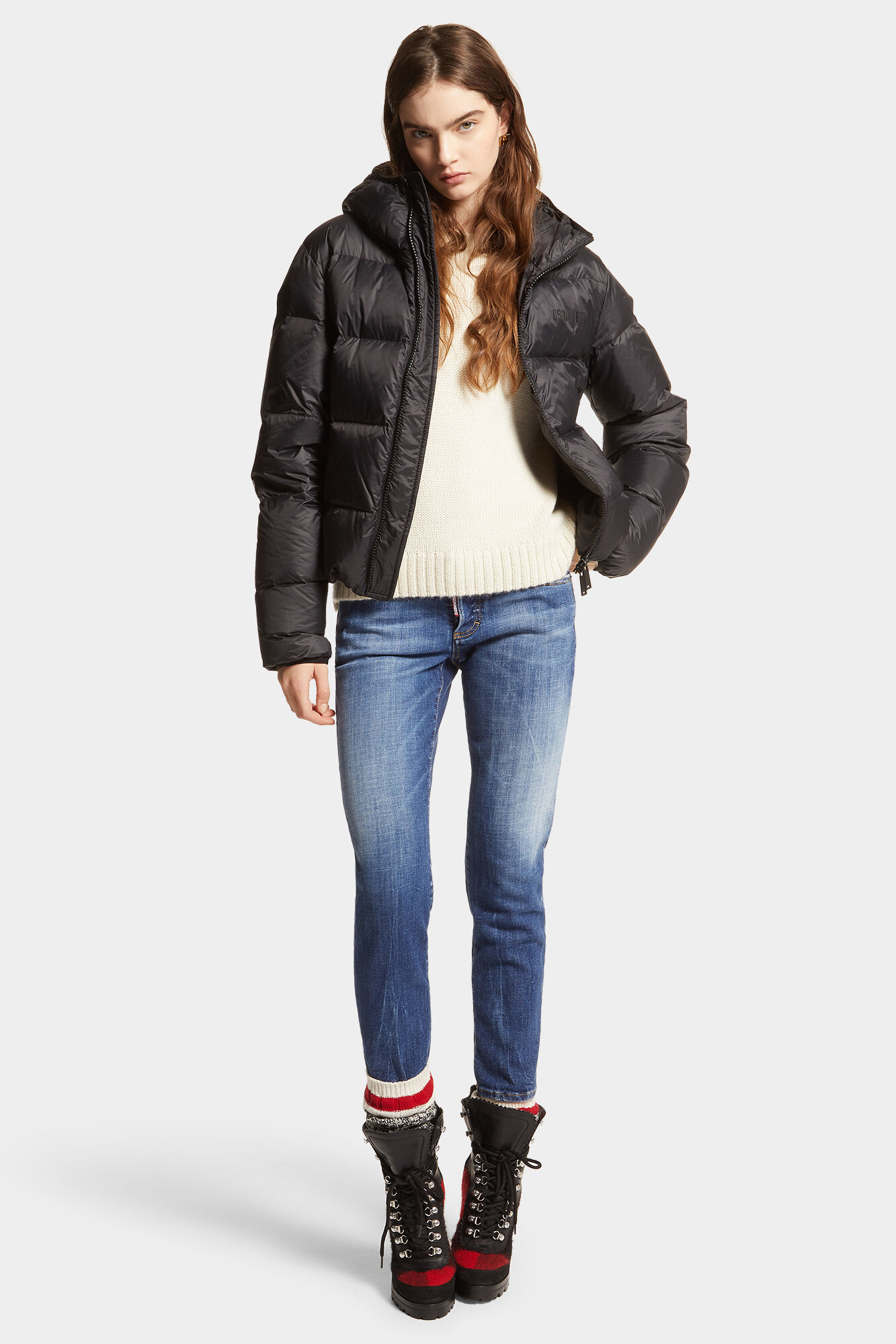 Medium Easy Wash Jennifer Jeans