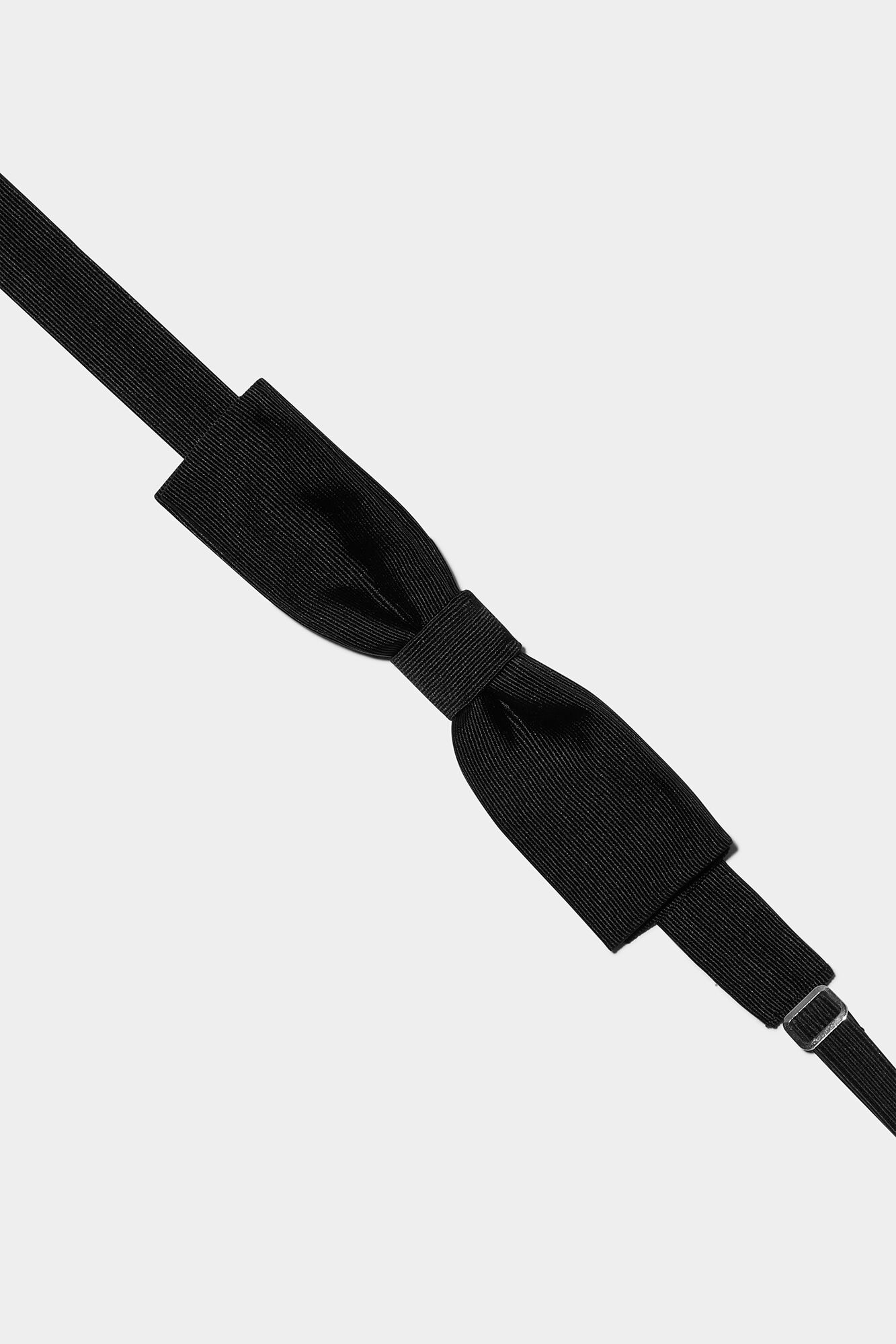 D2 Classic Bow Tie