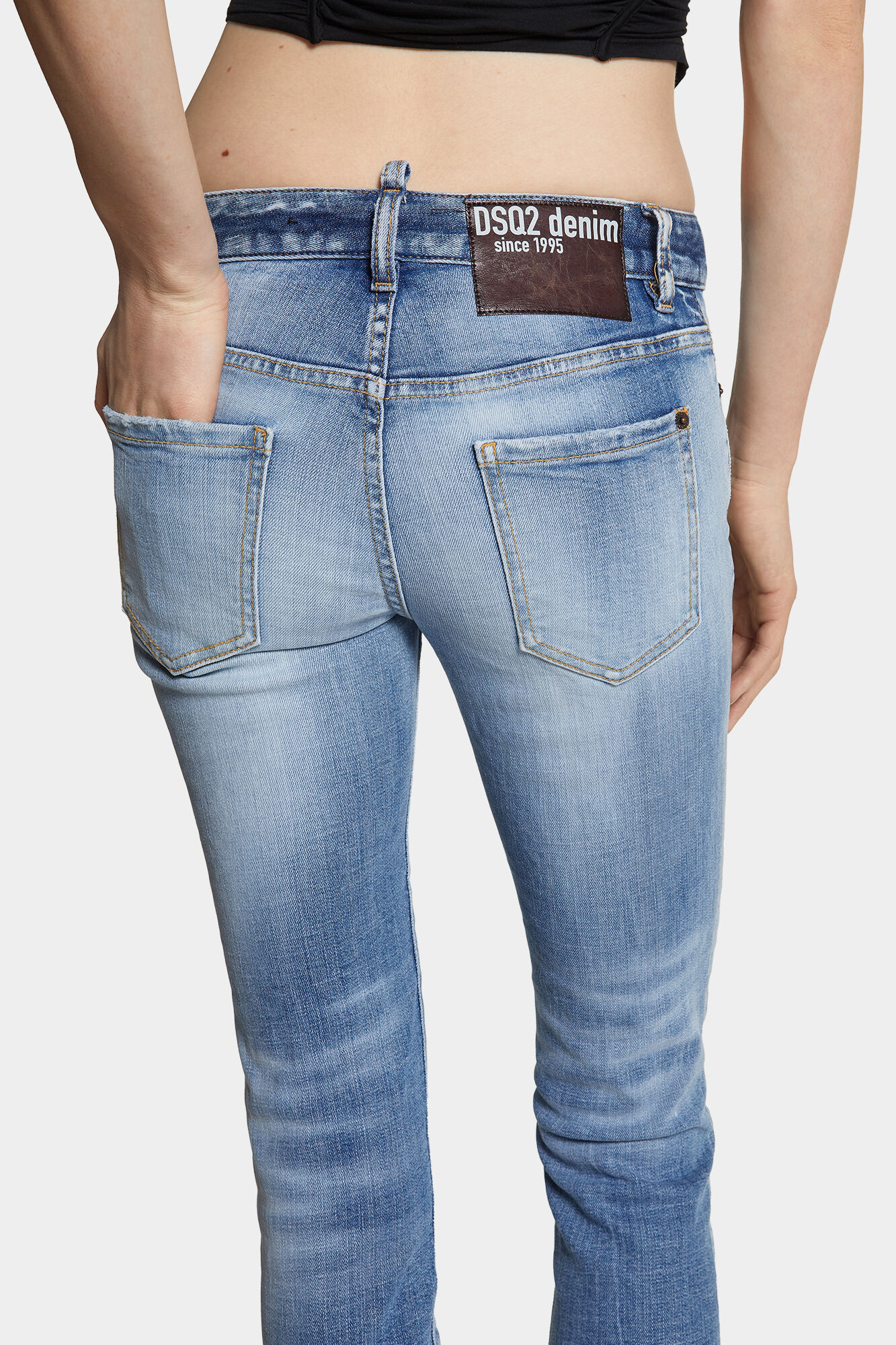 Light Wash Medium Waist Jennifer Jeans